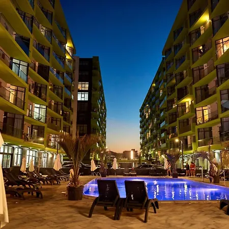 Coral By Alz Apartman Năvodari